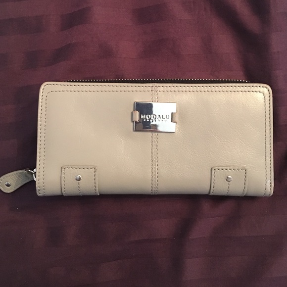 Modalu Shark Colored Wallet