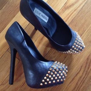 Studded platform Steve Madden Pumps