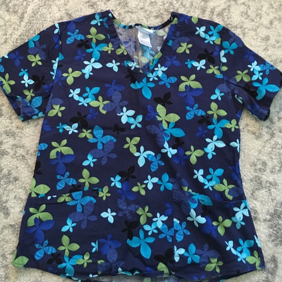 Scrub top