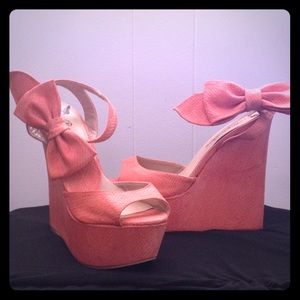 Penny loves Kenny Platforms