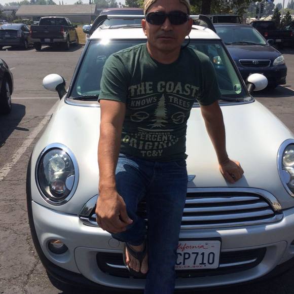 Meet your Posher, Manuel