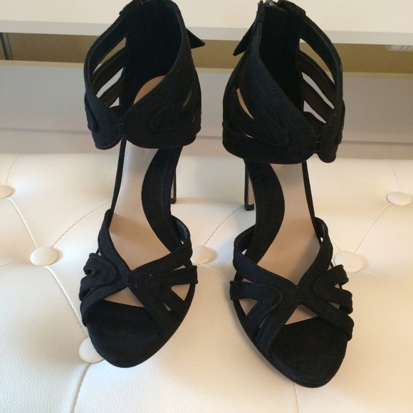 Zara shoes - Picture 2 of 3
