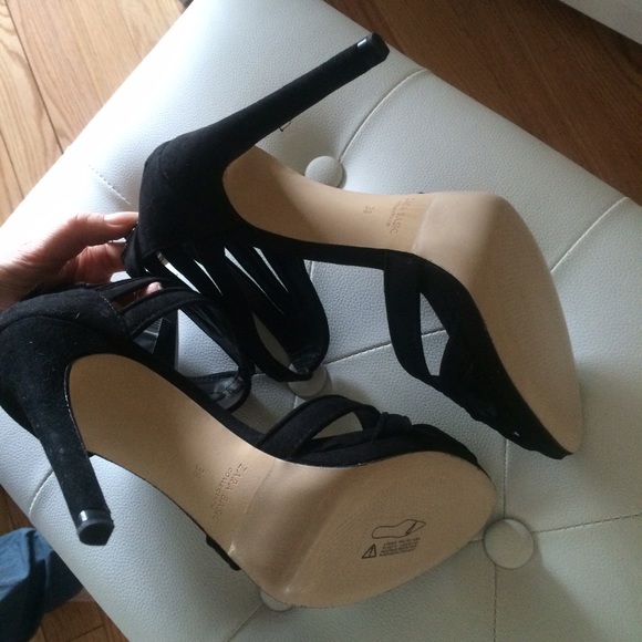 Zara shoes - Picture 3 of 3