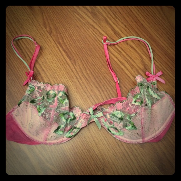 Victoria's Secret floral bra 34b