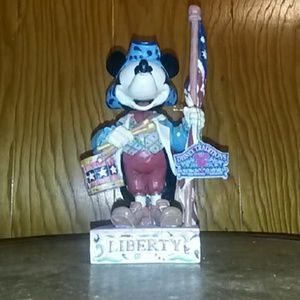 Jim shore liberty mickey mouse