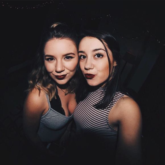 Meet your Posher, Katelyn - Picture 1 of 1