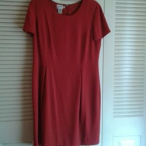 Sheath dress satin lined