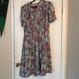 California Looks Vintage Size 16 Floral Dress