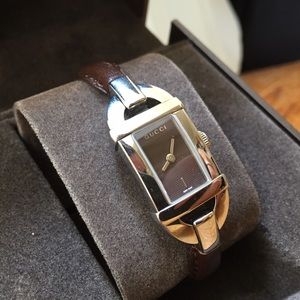 Gucci leather bangle watch! Brand new!