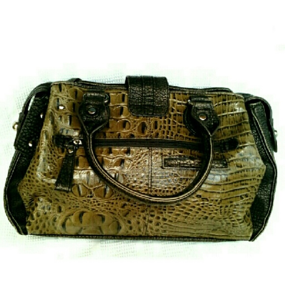 ****SOLD ****SOLD****MADI CLAIRE "SYDNEY"  SATCHEL - Picture 2 of 4