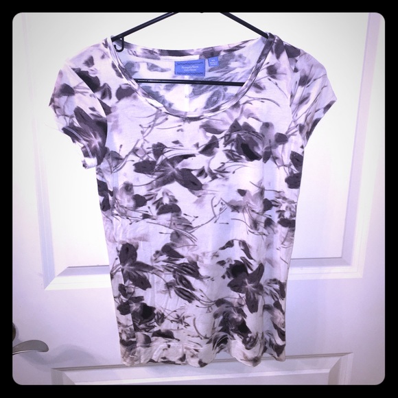 Vera Wang tee!