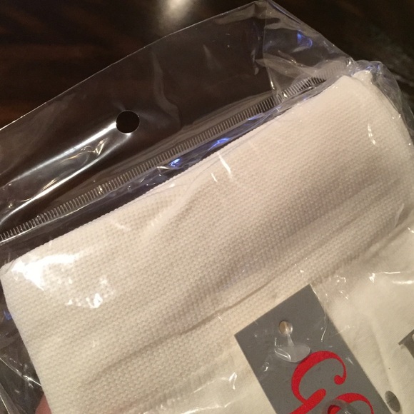 Essential Fleece lined Leggings - Picture 4 of 4