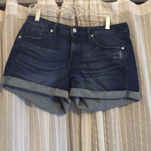 Mid ride denim shorts