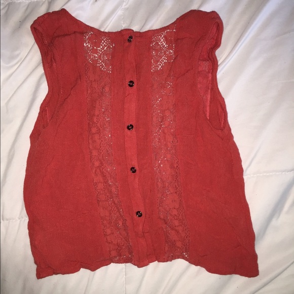 Cropped Tank - Picture 2 of 3