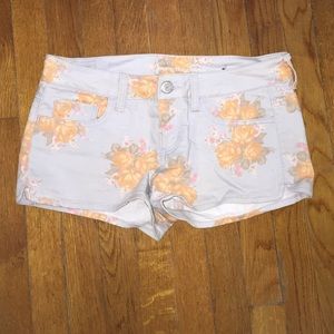 American eagle flower shorts!
