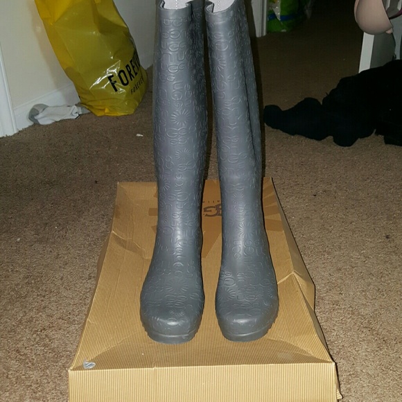 Rainboots