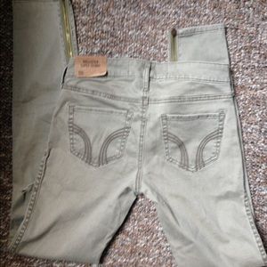Hollister skinny jeans