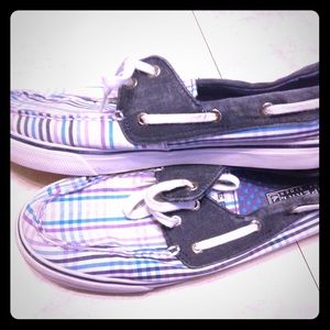 Sz 8.5 white, blue, and purple sperrys