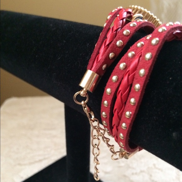 SALE! RED  STRAP WATCH🍾 - Picture 4 of 4