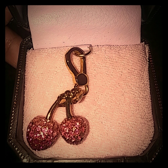 Juicy couture Cherry charm