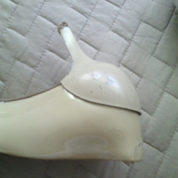 Short heels - Picture 2 of 3