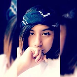 Meet your Posher, Delia