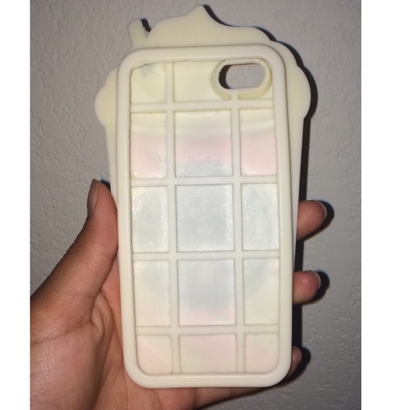 Starbucks iPhone 5/5s phone case. - Picture 2 of 4