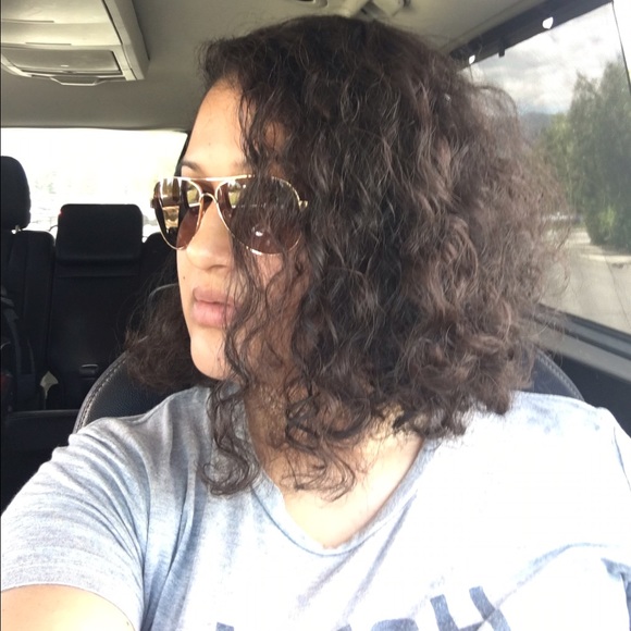 Meet your Posher, Sunny - Picture 2 of 2