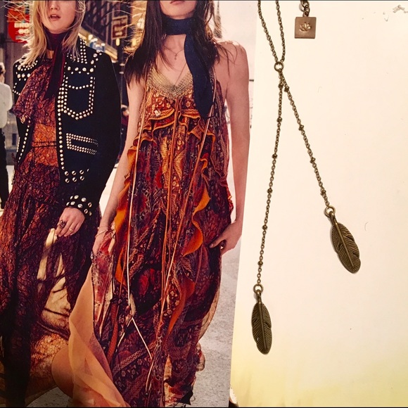 Antique Brass Lariat Necklace with Feathers - Picture 2 of 4