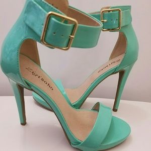 Zigi Soho Tiffany Blue T Strap Sandals