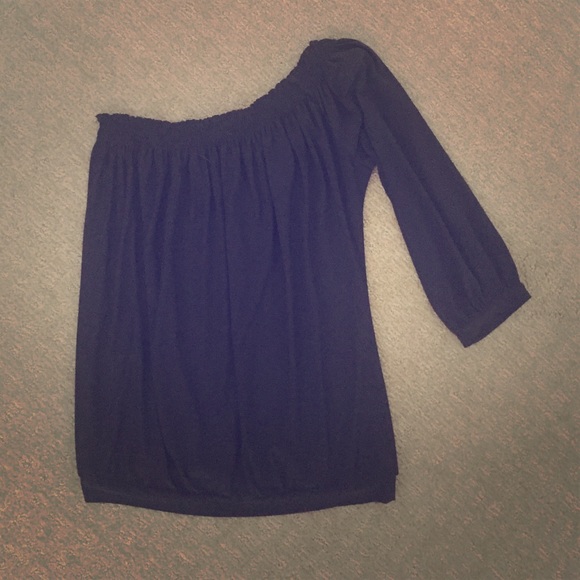 Black one sleeve top