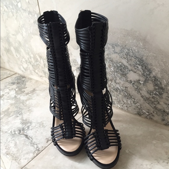 ❌❌SOLD❌❌ Vince Camuto Barbara Sandals 8.5m