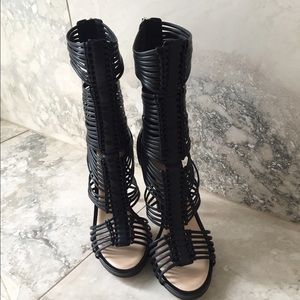 ❌❌SOLD❌❌ Vince Camuto Barbara Sandals 8.5m