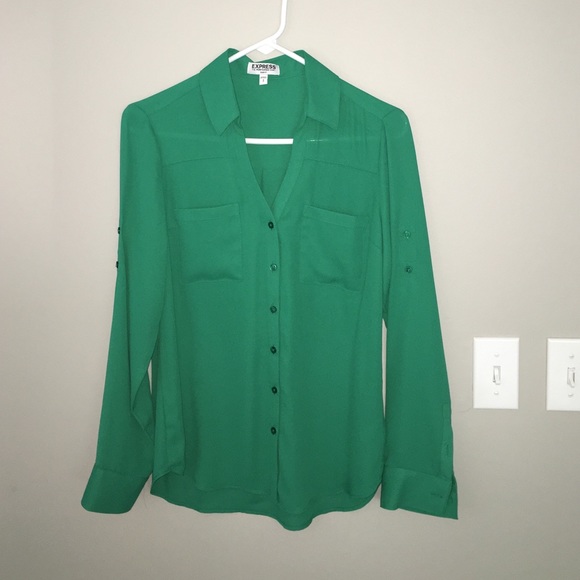 NWOT Express button down blouse