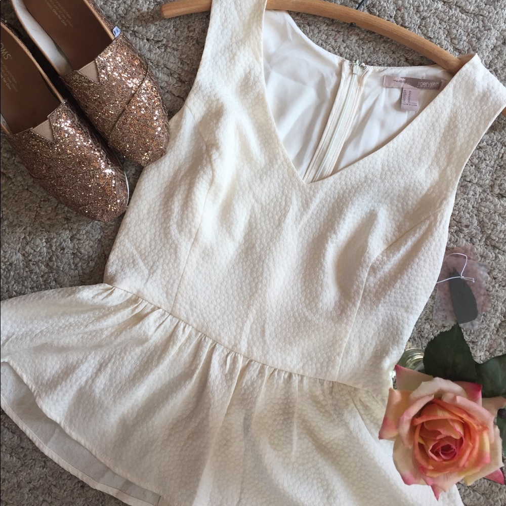 BOGO • Forever 21 NWT • Cream Peplum Top