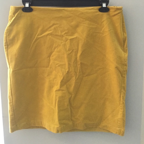 Yellow skirt!