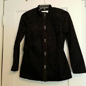 Cabi #907 Turn Key Topper