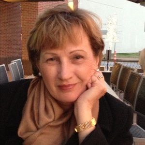 Meet your Posher, Gloria