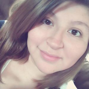 Meet your Posher, Lorena