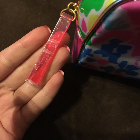 Extra Pics - image 2