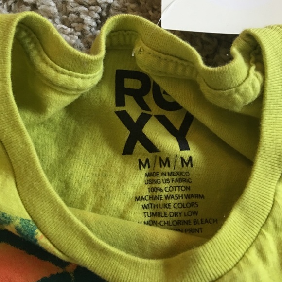 NWT Roxy tee - Picture 2 of 3