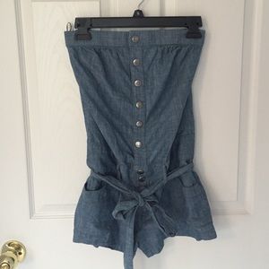 Strapless romper