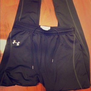 Under armour fitted pants Sz large