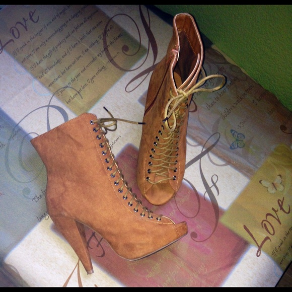 🎃 Carmel/Rust Color Ankle Boot 🎃