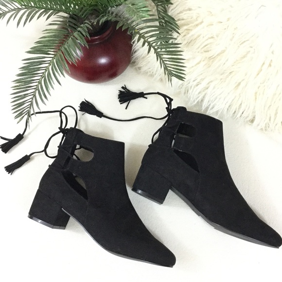 Topshop Shoes - TopShop BRAND NEW black lack back ankle boots