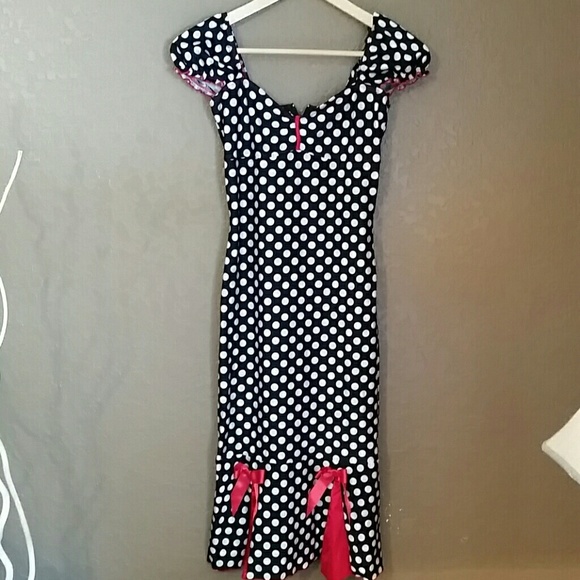 Pinup girl dress black white polka dots