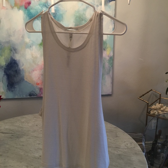 2 Lululemon tank size 10