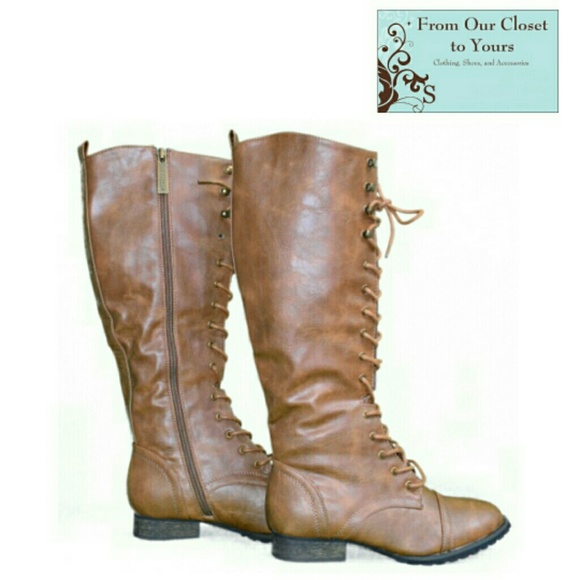 Breckelles Brown Lace Up Boots- size 6