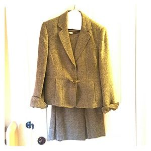 Amanda Smith Petite 3 piece skirt suit