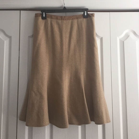 Wool skirt
